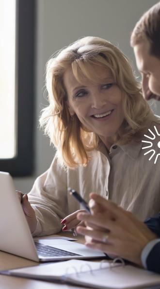 un client adherent et son conseiller economique